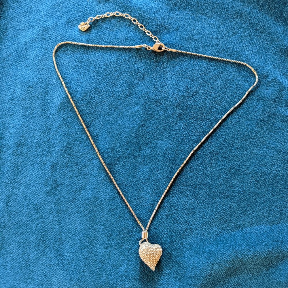 EUC Swarovski Heart Lariat Necklace